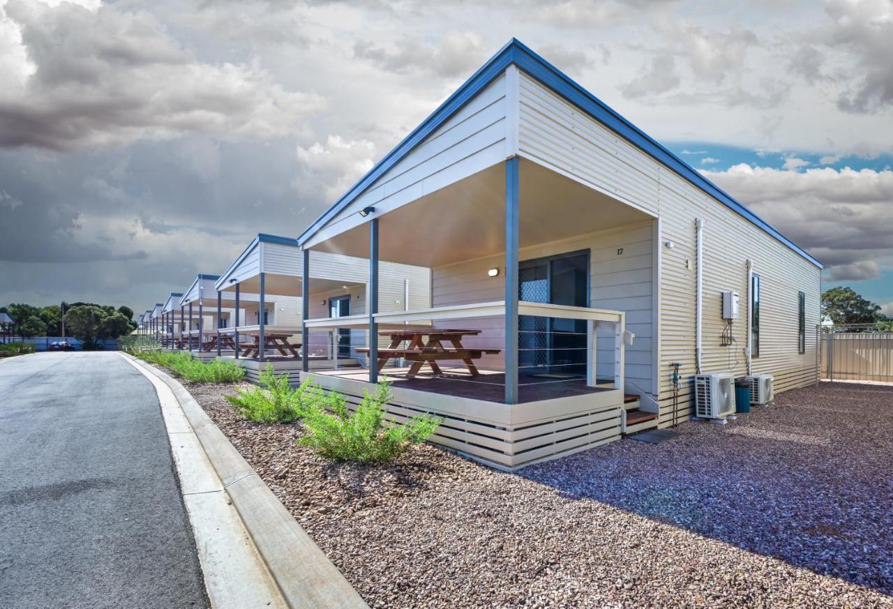 Harvest Stay Cabin Park Port Augusta Exterior photo